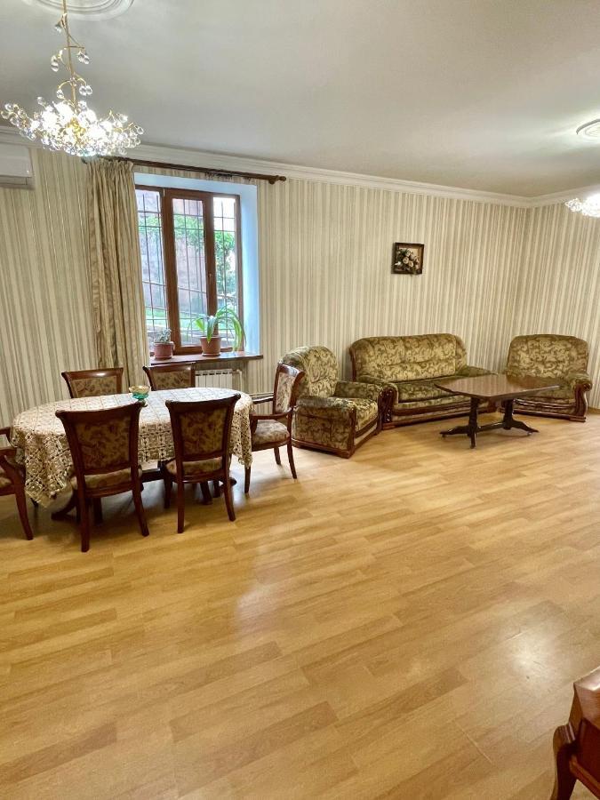 Apartment In The Center Of Jerevan Eksteriør bilde